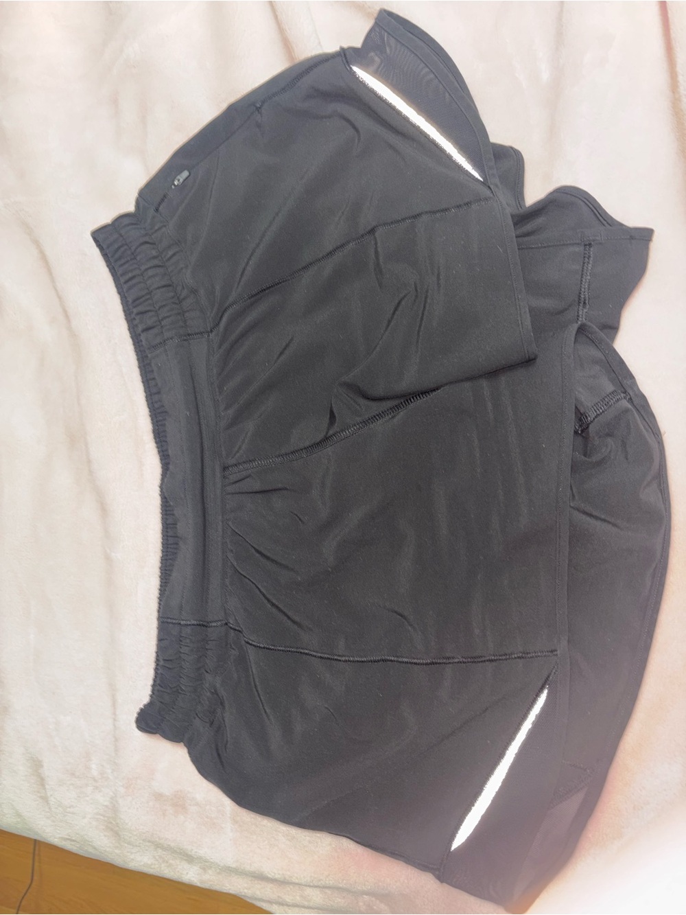 Hotty Hot Low Rise 4 inch Black Lululemon Shorts